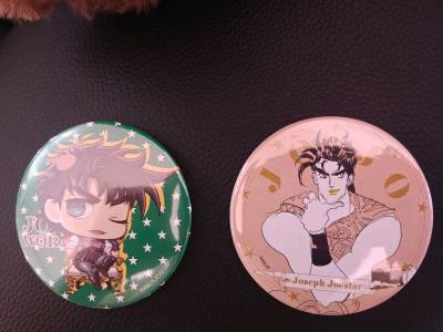 挖煤姬不定期掉落的优惠券使我吃到好价努努，JOJO大军来袭 哈哈哈哈哈
打包泡沫纸完全把漫画书保护好了，到手完全是全新