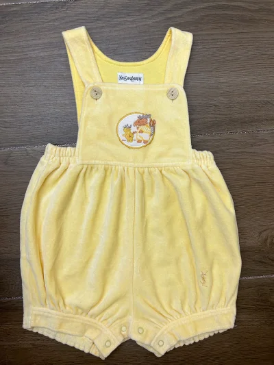 这一次ems在11月底拿到手了。同样包装严实，非常放心！开心呀，可爱的小衣服～挖煤真的超级方便，经常可以捡漏。

每一个包裹都折叠的小小的，纸信封装起来，满满仪式感！而且基本每一件都是香香的，干干净净～

还是中古衣服好，款式特别、耐穿，性价比还高，随便一件秒杀全棉...