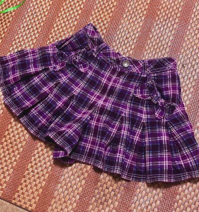 走的ems路线，特别快，一个星期就到手了，裙子包装很好，无瑕疵，无开线，跟我想象中一模一样，这次购物体验感很不错