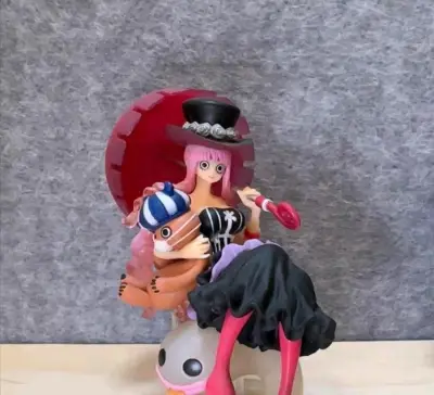 曾经的我是佩罗娜的狂热粉，自然收藏的开始就是她了。好多国内比较少的造型和各种周边，还得是挖煤姬才能帮到我。