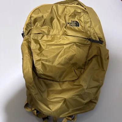 看到是未使用全新，照片吊牌塑封都有，到手真的和照片一模一样！鉴别了也是正品，购物还是挺安心的，ems到手也巨快，nicenice