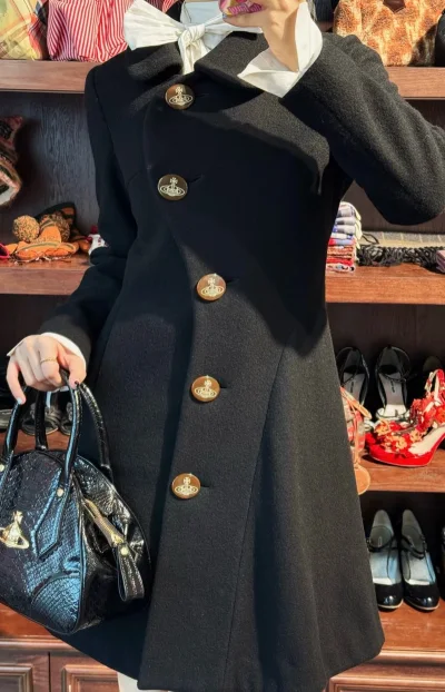 物流速度超级快 包装也非常好
衣服超级无敌巨百搭好穿！
呜呜呜 我爱挖煤姬！真的是对小白超级友好的海淘神器！
我会一直支持挖煤姬的！