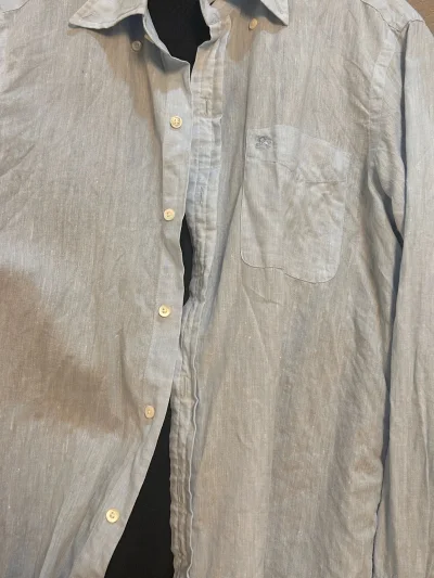 依旧是最喜欢的burberry的衣服
蹲了好久 都炒鸡好看
发货非常快 包装也很完美 
收到货成色也很好 还会继续买买买的