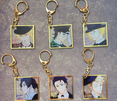 抱着试试看的心情在jump官网上买了10个莫里亚蒂色纸风挂件，没有想到发来的居然是一整套，每个都不重样！非常美丽！