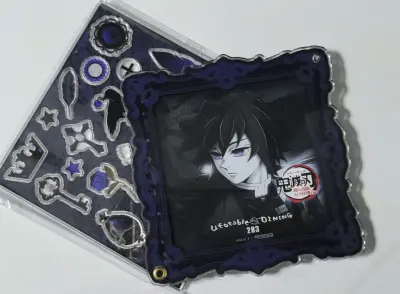 这次海运1个月到手，两箱包裹用的加厚瓦楞纸箱，里面塞满气泡纸，亚克力立牌、相机机身都没半点磕碰，包装安全感拉满！