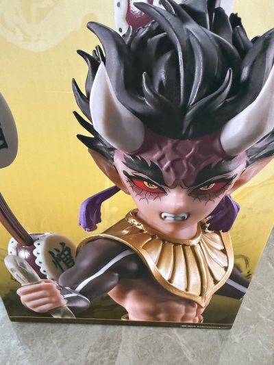 购买了鬼灭之刃的半条狗一番赏的手办，与一张xbox360游戏一起合单打包，物流非常满意，外盒无损，感谢平台！