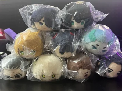很可爱的趴趴，送到的时候卖家原来的包装外面还严丝合缝的套了一个硬纸箱，收到手后盒子全都完好无损，玩偶也非常可爱，非常满意的购物体验，用的特惠专线，收到的时间也没有慢很多，而且这么大的玩偶邮费比起其他路线便宜了特别多