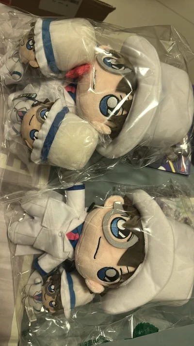 作为一个十足的柯南迷，每天都会来挖煤姬蹲好价。最近迷上了收集屏风色纸，三折叠怎么折都有面。而且还蹲到了好价娃娃，基德大人帅极了简直。