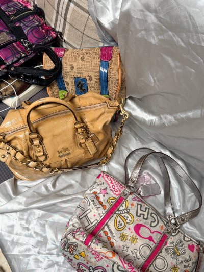 又买了一堆包 好喜欢