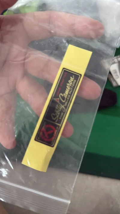 贴纸购买了，二次拍照也很完整展示。收到没有问题。物流业很快的。团队很专业，推荐大家可以试试。在平台购买基本不会有问题。  挺好