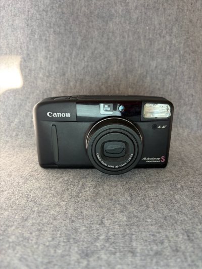 第不知道几次在挖煤姬上切煤，叠上优惠券再加上邮费都比国内便宜，货的品质也很好，虽然是二手的，但是外壳和里页都保存的特别好，没有磨损和泛黄的情况!超级满意啊???国际物流不到一个月就到了，总体我还是很满意的!煤炉姬是个值得放心的平台，我会继续在这里收我喜欢的相机