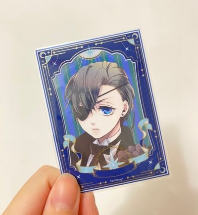 黑执事这一批特典虽然都是老图，但特别经典特别好看！啵酱满满贵族气！老恶魔很邪魅！
堀京子小姐也是魅力慢点！