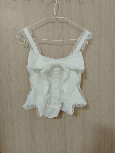 每天最喜欢上挖煤姬上看衣服了，非常方便，可以识图可以关键字来找，很好用
也有很多国内网站上看不到的日牌包包也很好