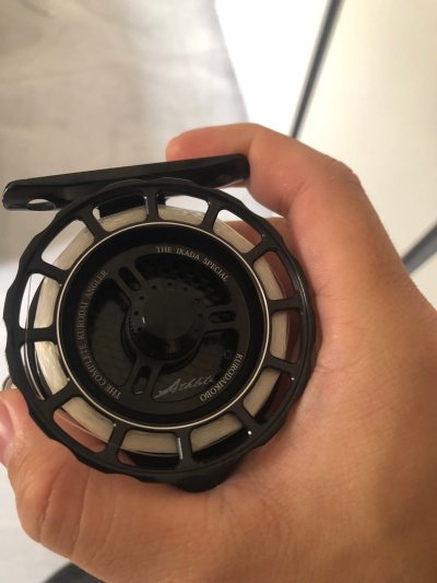 很惊喜！很意外！没想到居然能淘到这款线杯！一直觉得和我这款轮子很般配，在国内通过很多途径都找不到，想着刻意去买个轮子回来拆线杯用也很浪费。没想到居然可以在挖煤姬淘到这款线杯！实在太让人惊喜了！