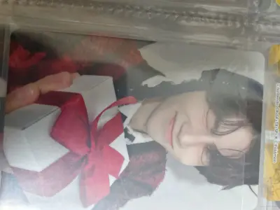 昨天在咖啡店展示新到的日切卡，同桌的卡友一眼认出是我担的稀有热卡！果然好眼光藏不住，被夸“挖煤运”超好，快乐直接翻倍了。这波真的赚到！