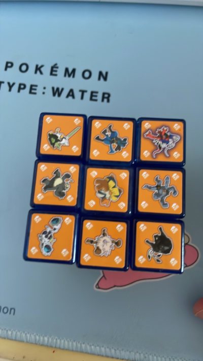 宝可梦魔方 带有最新口袋妖怪 朱紫的神奇宝贝图案，普通系 火系 水系 草系 电系 格斗系 每一面都是九种宝可梦 非常漂亮，感谢挖煤姬代购