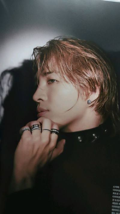 是非常貌美的竹马?出物咪特别好还送了小礼物贴纸，喜欢喜欢
这次运回来居然没有被税，真的很满意，速度也很快?