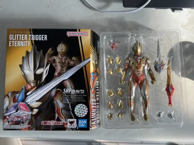 这次是在煤炉二手平台上切的特利迦奥特曼shf和迪迦奥特曼真骨雕，挖煤姬官方的包装非常好，第N次走竹蜻蜓MAX也非常快，超乎我的预料，大概20天到手拆箱，非常丝滑！