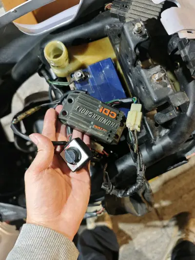 Dio改装点火器，daytona无限速点火，三段可调点火器，功能正常，带接口和线材，实物拍摄，已测试可用。