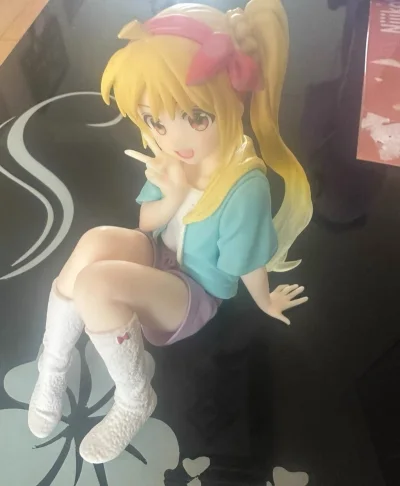 今天你会拥有鲜花和月亮，祝你快乐。我来评价下这个宝贝，价格不错，质量不错，快递不错，挖煤姬软件不错。收到了非常满意哇哈哈哈哈，会继续买的