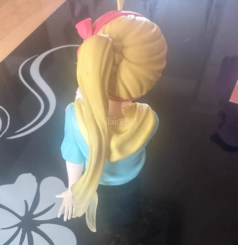 今天你会拥有鲜花和月亮，祝你快乐。我来评价下这个宝贝，价格不错，质量不错，快递不错，日淘任意门软件不错。收到了非常满意哇哈哈哈哈，会继续买的