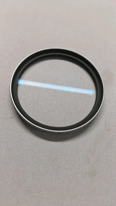 买了uv镜，富士ebc镀膜通透明亮，有擦拭痕迹但影响不大。装在相机上效果好，几乎不影响画质。挖煤姬软件操作方便，体验很好。