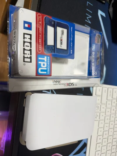 1蹲点刷购物网站捡漏，心跳全程跟着倒计时狂飙！清仓专区突然弹出心仪已久的断货款，原价三位数竟只要几十块，库存仅剩1件。手忙脚乱填地址、付订单，生怕慢一秒就被抢走。付款成功的提示弹出时，狂喜瞬间涌上心头。这哪是网购，分明是一场拼手速、赌运气的惊喜博弈，用白菜价淘到宝藏...