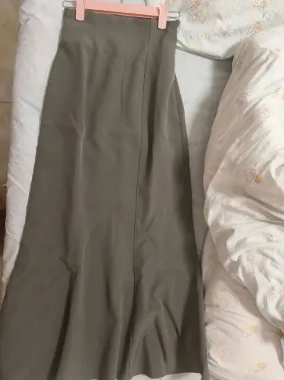 第一次使用这个软件进行日拍 体验感满分^ω^ 
下单过程：每周都有一张免手续费的券，还会发放其他金额优惠券，商品详情的翻译功能很好用，购买多件商品可以合单。
物流：很多快递线可以选择，每天签到和做任务还可以领取积分抵邮费，发货也蛮迅速的。
包装：包的很结实，厚厚的牛...