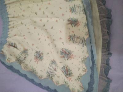 淘了一件axes的半裙，品相很好。物流选的是拼团，对于只买一两件衣服要邮寄回国的，拼团寄回真的是方便又划算，很喜欢挖煤姬的这个功能。