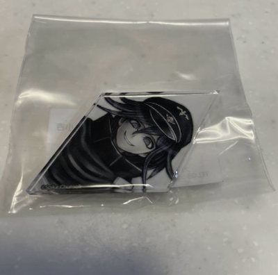 23号国际发货，差不多6天就拿到了，不得不说ems是真的快。就算没有加固包裹，挖煤姬也往里面装了很多气泡纸，东西也没问题