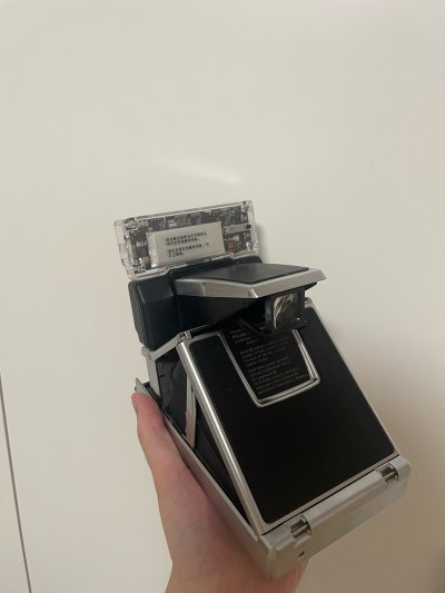 跨越50年的宝丽来产品，比现在塑料制品要强太多了，感谢海淘平台，种类丰富大家都能淘到自己喜欢的东西，里面的小箱子非常实用