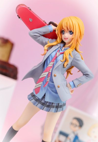 A跌的宫园薰，动态造型的塑造力与涂装的精密感是最大亮点。姿态捕捉充满张力，发丝与衣物的飘动感栩栩如生。涂装方面，阴影渐变细腻，高光点缀恰到好处，面相更是无可挑剔。从下单到完美收货的整个过程都令人愉悦，是收藏中的精品。