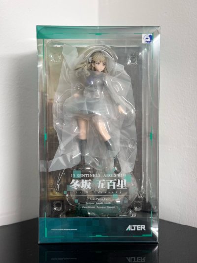 期待已久的ALTER御三家之作果然名不虚传。冬坂五百里的造型与气场被完美立体化，涂装华丽厚重，衣物的渐变与质感表现得淋漓尽致。面相冷艳高贵，头发细节锐利无比。日版品控顶级，检查后毫无瑕疵。挖煤姬的国际运输与加固包装令人完全放心，让这款精品以完美状态入驻我的收藏柜，绝...