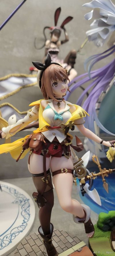 Wonderful Works推出《萊莎的鍊金工房2 ～失落傳說與秘密妖精～》的主角「萊莎琳·斯托特」的模型！ 萊莎活力充沛的笑容或是動作姿勢等等，都做出很有她的風格——栩栩如生的躍動感。還有全新設計的服裝及魔杖也如同插畫細緻地製成模型，擁有滿滿的關注重點。