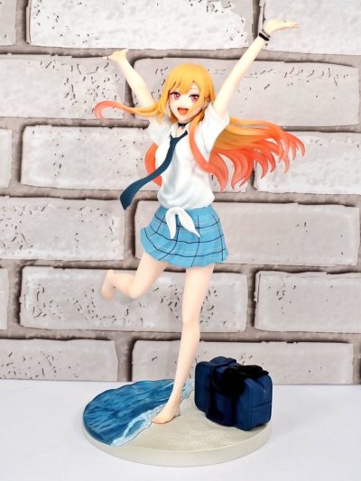 手机渣拍，面雕很不错，细节三百价位里中规中矩，黑色蕾丝好评，紫色胖次，造型和地台都非常好，可惜比例略小一点。