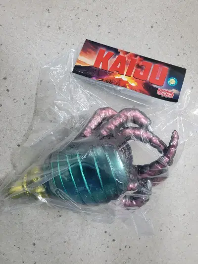 全新的marmit圆盘生物，包装的挺好，发货也快，价格方面也是很有优势，性价比很高的商品，非常不错的商家，希望有机会多多合作！