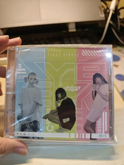 非常喜欢买到的碟很新保护的很好非常好听，物流十分快速和安全，购买方便质量特别好，而且十分便宜，手续费不贵我爱了