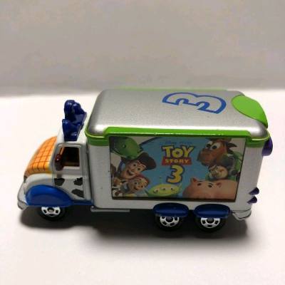 找了很久的小车玩具终于找到了，太难找了，果断买入，成色还行，算是OK了，物流也很不错，做工也很好，合金的！很愉快的购物！