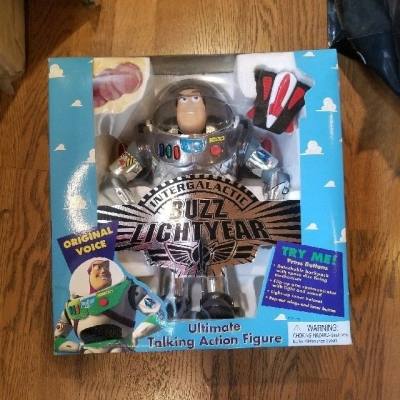 一直想买的玩具终于买到了，虽然有点贵，但是自己太喜欢了，还是狠心买了！一切顺利，到手看了下还不错，挺开心的购物！