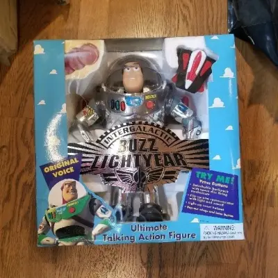 一直想买的玩具终于买到了，虽然有点贵，但是自己太喜欢了，还是狠心买了！一切顺利，到手看了下还不错，挺开心的购物！