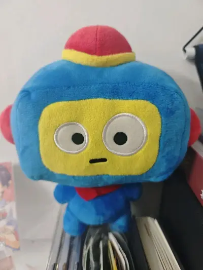 大家好，十二月购入了两只可爱的hikun，一个是日版初代玩偶，另一个是大的零钱包，比较好价，走的可追踪小航空，包裹很严实，东西完全都没有损伤，用了积分抵运费很划算，大概用了十天左右收到。东西也很好，选择挖煤姬页面简洁方便，适合新人用～