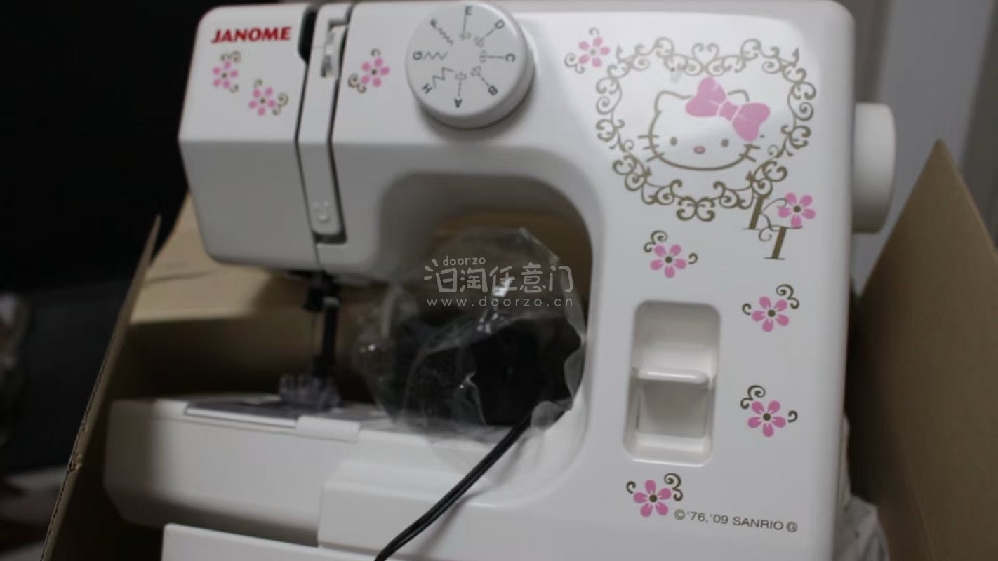 谁懂啊！在挖煤姬蹲到3台Janome Kitty绝版缝纫机、2条Pinkhouse牛仔半裙，从选品到收货全程惊喜！

品类是真全，国内中古店难寻的Kitty缝纫机，成色好还带完整配件；断货的Pinkhouse半裙有现货，尺码也齐，轻松实现“淘遍日本”。

海运超给力...