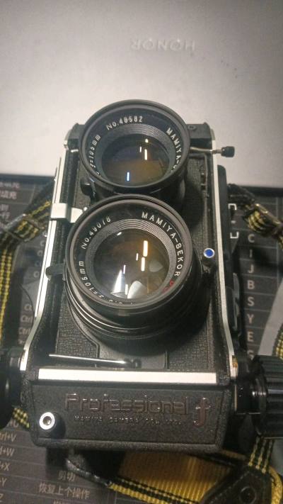 实用品，成色新颖，卖家描述符合，所有功能正常快门准确，机身整体性完好!有些许瑕疵但是都不突出，不影响使用!