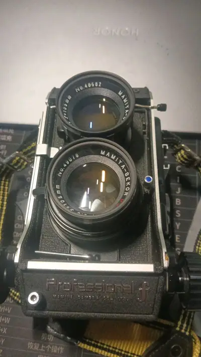 实用品，成色新颖，卖家描述符合，所有功能正常快门准确，机身整体性完好!有些许瑕疵但是都不突出，不影响使用!