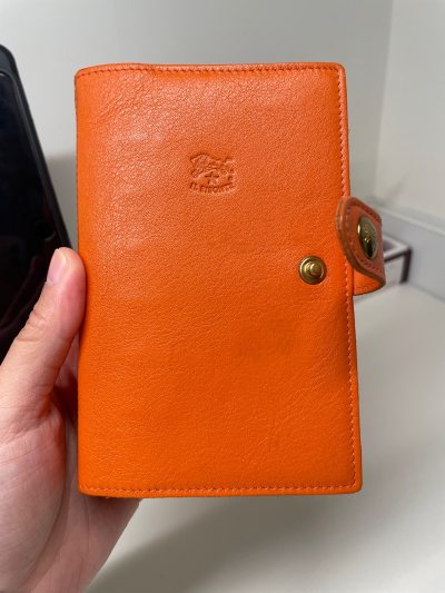 没想到ems快递还挺快的，不到一周就收到了快递，没有失望，好价本也是让我遇到了。现在每天都要刷一刷挖煤机，蹲蹲本子和印章，感觉比某鱼还方便。