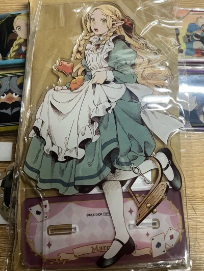 挖煤姬切的第一单，体验感很好，这单走的竹蜻蜓plus，包裹很严实，包裹重量多退少补，这次跳档了也没有多收，东西大部分没有损伤。挖煤姬切骏河屋很方便，满1500就包运费而且每周都有免手续费券，对小食量吃谷人很友好。此外着重夸一下出玛露立牌的yhm，爱丽丝抽赏立牌貌美、...