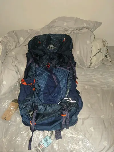 在到处缺货的火花蓝m/l码在这淘到了，不错，购物体验好，就是这个大体积必吃税，谁让它好看害，吃！虽然买了总体小贵，胜在颜色喜欢