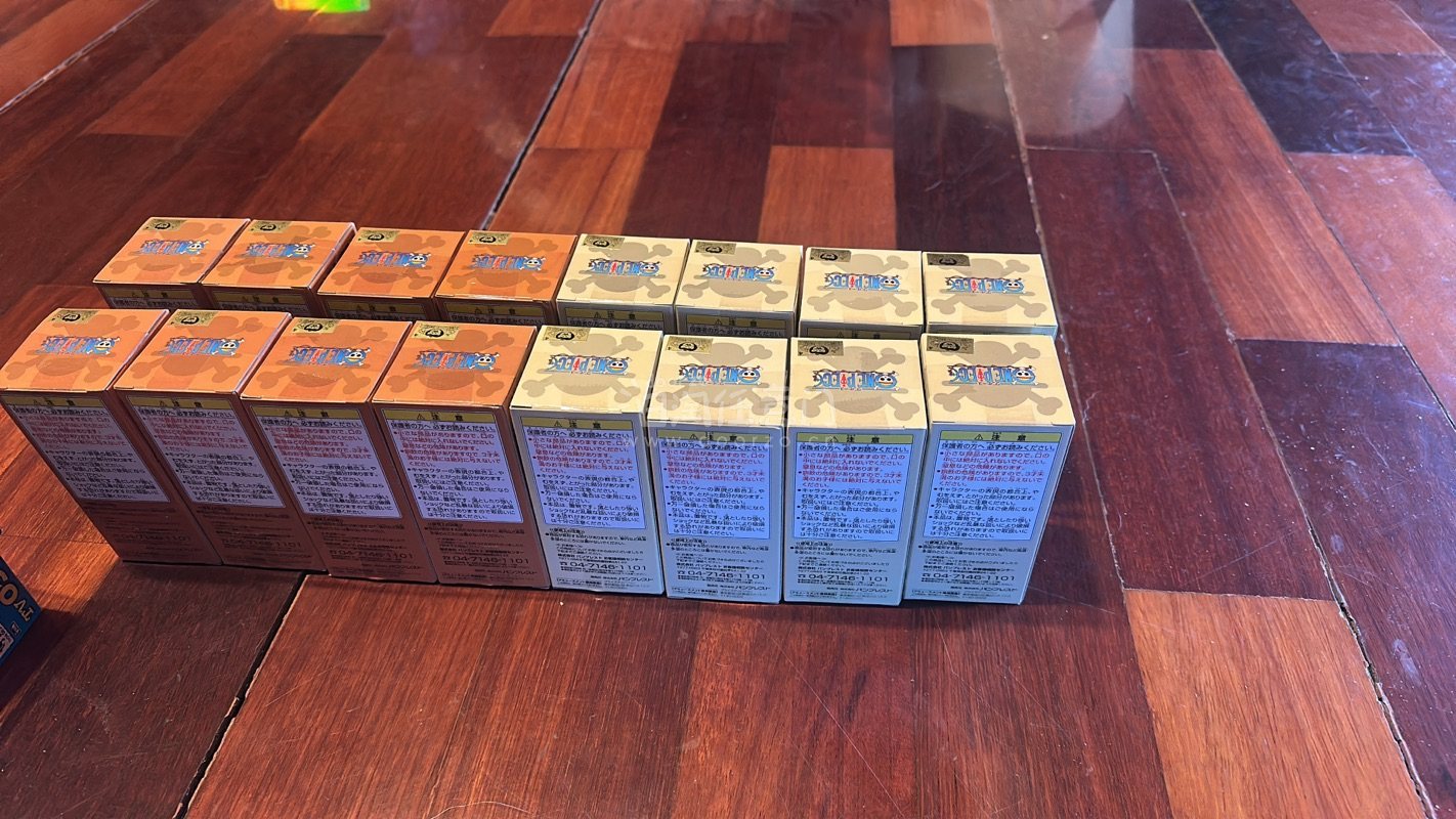 好价入了一套海贼王wcf的阿拉巴斯坦篇，太顶了，成色跟新的一样，而且盒子也很完美。任意门的物流又安全又高效，很快就到了。愉快的一次购物，过年了，继续置办一些新玩具哈哈哈。