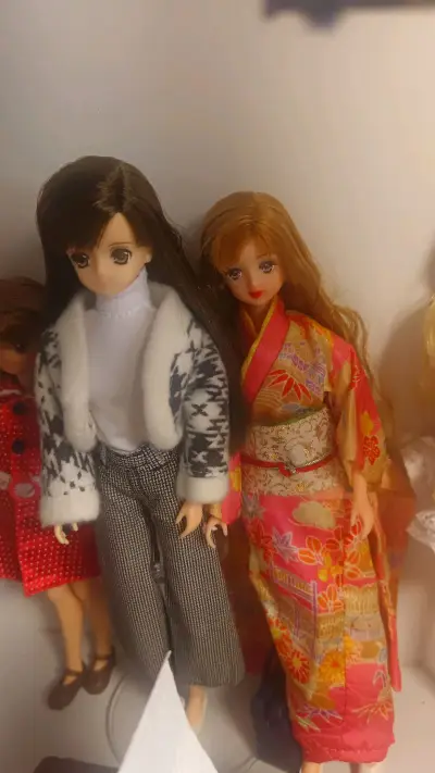 娃衣做工精致，细节满分！面料柔软亲肤，没有异味。版型也很正，上身效果超赞，宝宝穿上就是最靓的仔！非常满意，已经收藏店铺啦！