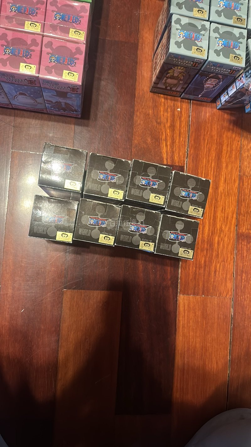 海贼王最新卷113get，哈哈完美到货。然后还有一套wcf的王下七武海，这套也是心心念念很久，这次趁任意门优惠券力度还不错赶紧拿下。期待后续到货。